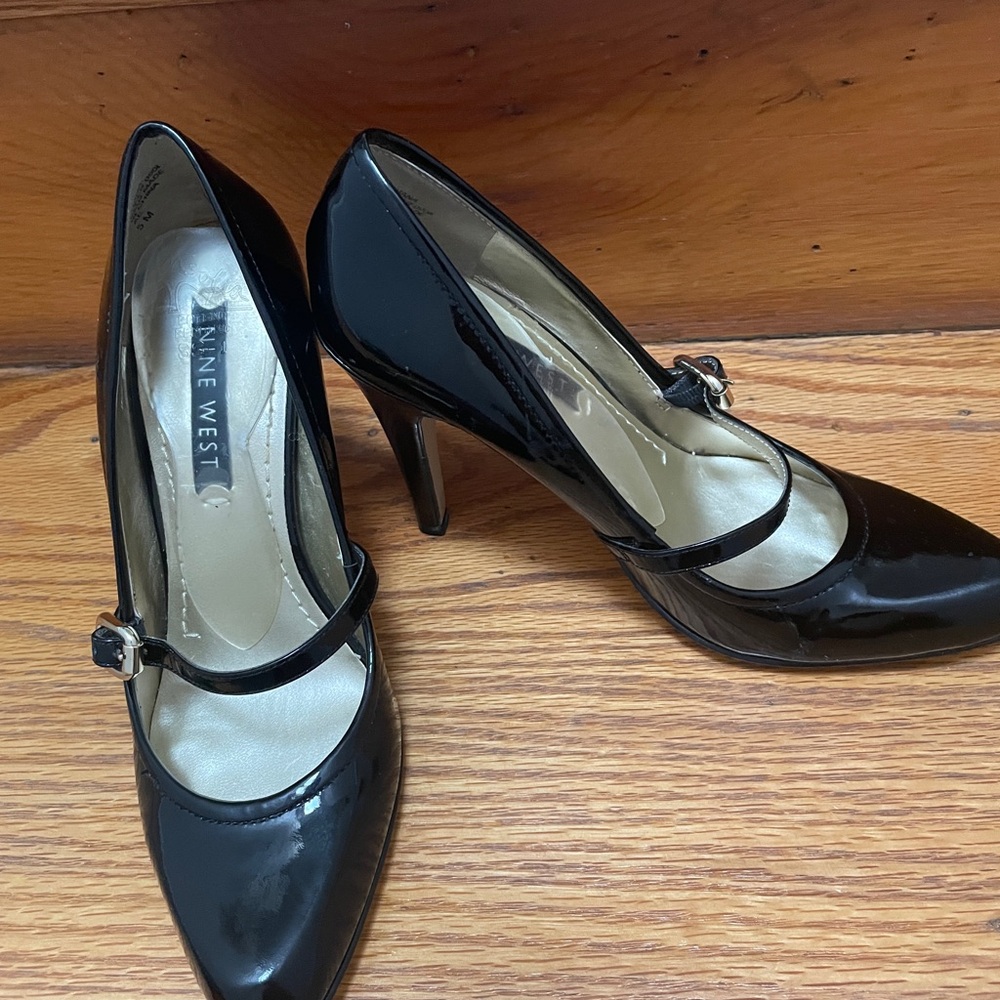 Vintage Black Patent Leather Mary Jane Heels